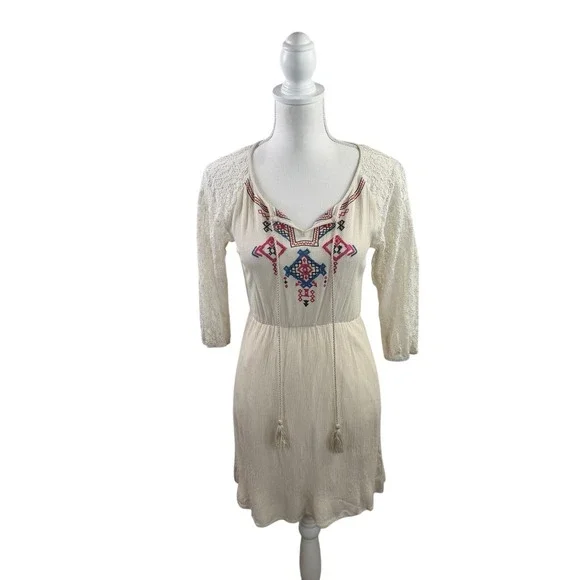 Flying Tomato Bohemian Embroidered Mini Dress Ivory With Lace Sleeves SZ S - Picture 1 of 6